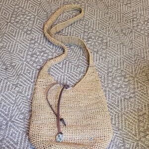 Chic Tan Knit Shoulder Bag